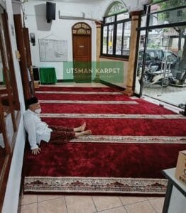 Foto Hasil Pemasangan karpet untuk Masjid Al Iman Pondok Kelapa