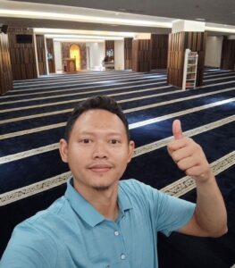 Foto Foto Hasil Pasang Karpet untuk Masjid Pelindo Tower Rawa Badak Utara Koja