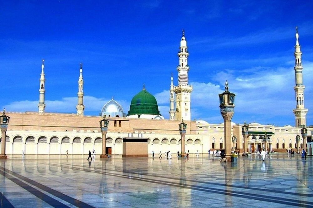 Masjid Nabawi di Madinah Arab Saudi